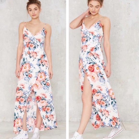 MinkPink White Floral Maxi Dress - Picture 4 of 14